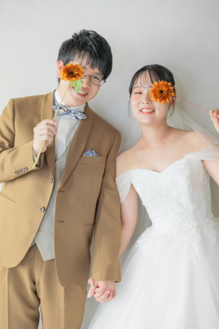 スタジオ撮影でお2人らしいお写真を☆