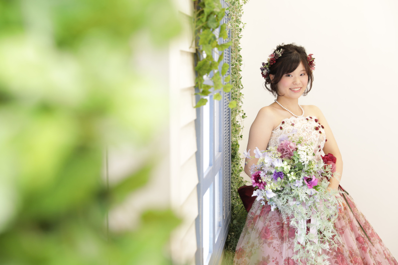 ドレスに合わせてヘアアクセサリーも