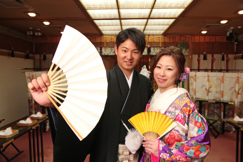 本物の神殿で☆スタジオフォト