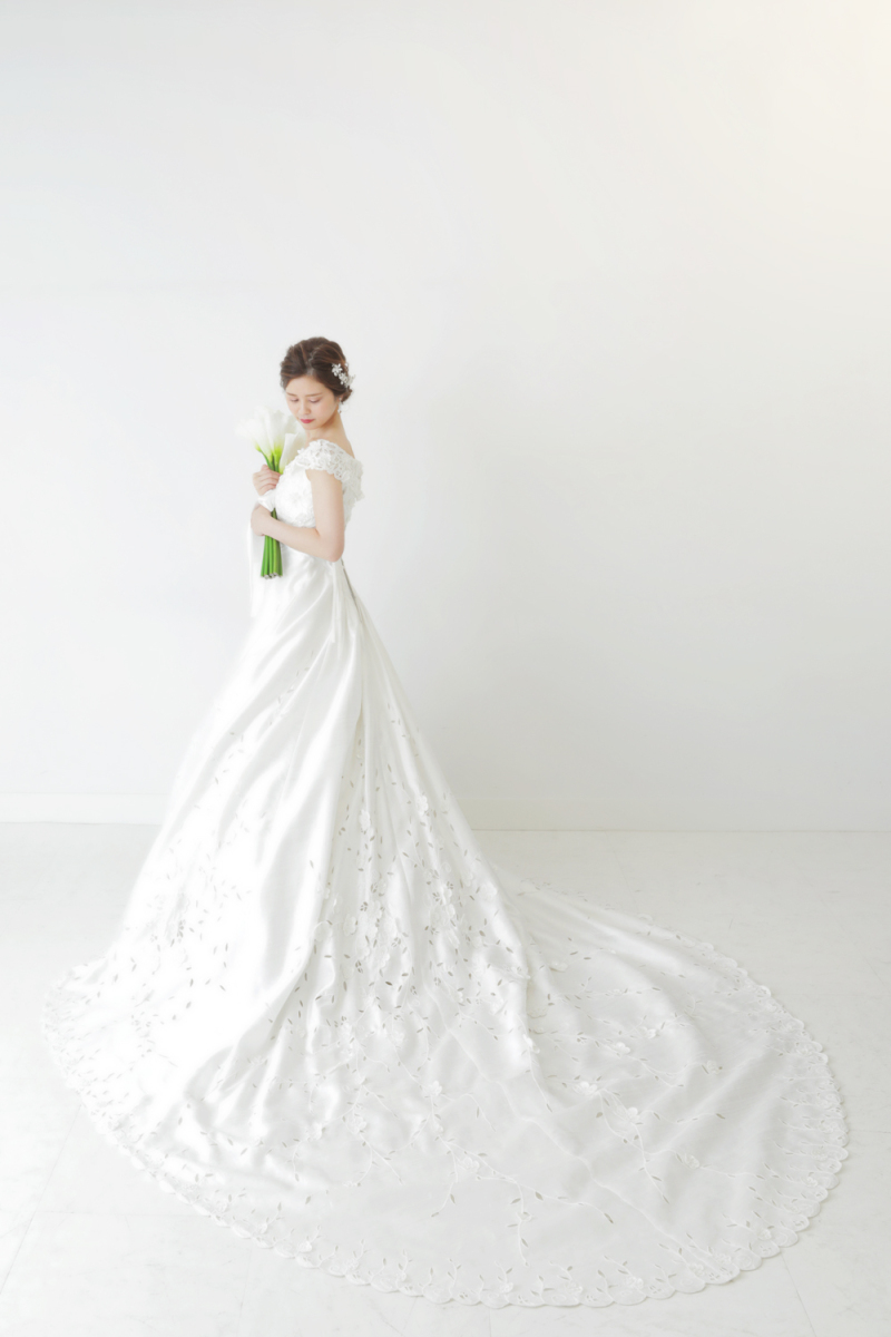 ウエディングドレス／ワタベウエディング ドレス＆タキシード｜挙式・結婚式・ウェディングなら【ワタベ