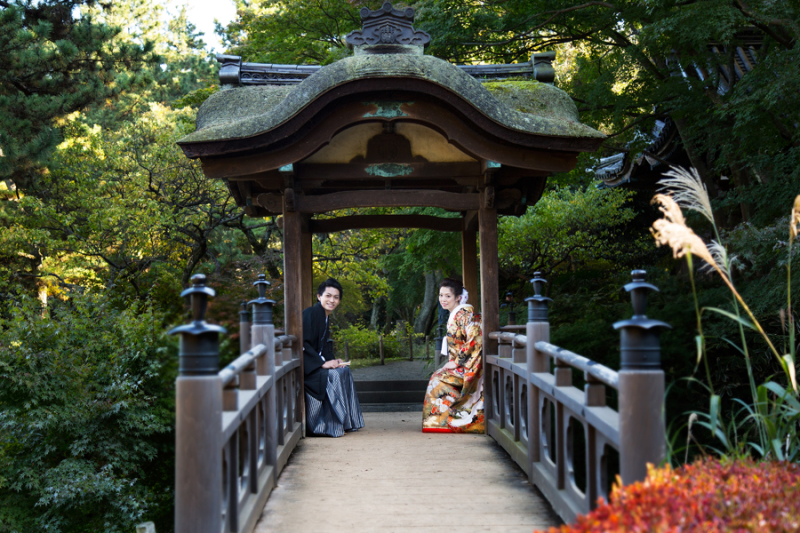 おふたりで腰掛けて