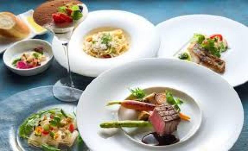 【フォト+会食】家族写真特典付き! 和装でも洋装でもOK~スタジオ2着撮影&会食プラン~