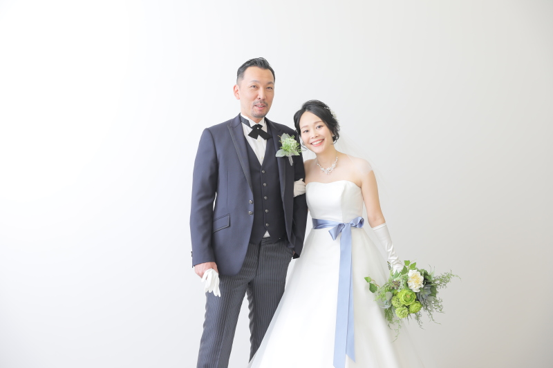 ダンディな新郎様とキュートな新婦様