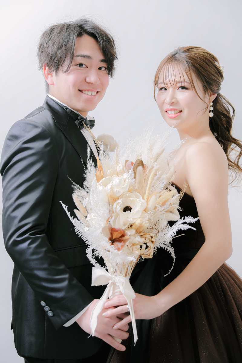 明るく華やかに