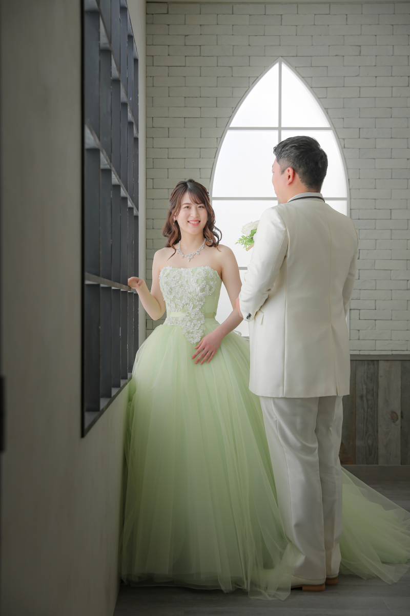 明かりを落として