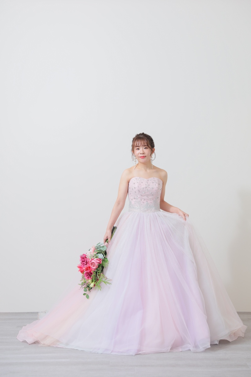 カラードレスは可愛らしく