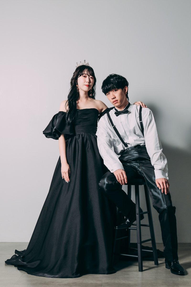 新作のブラックドレスで!