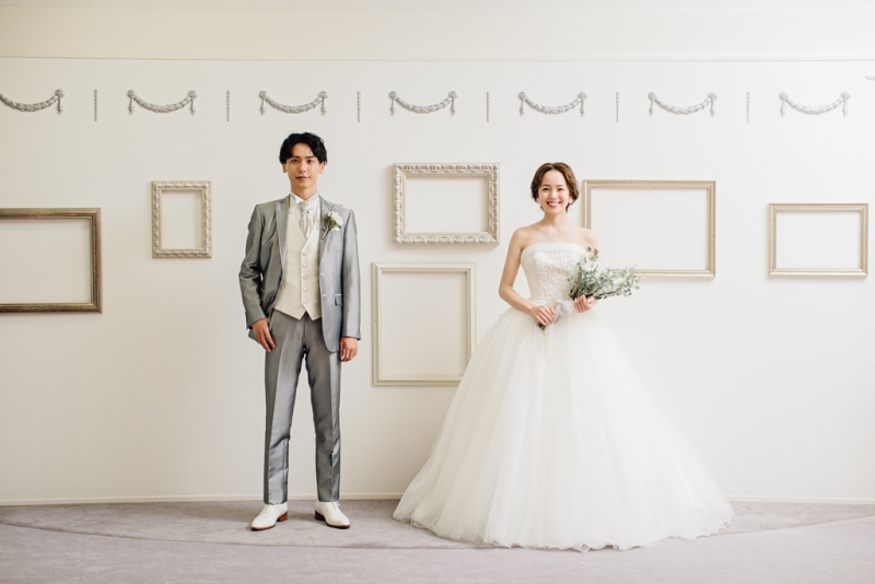 ワタベウェディング大阪フォトスタジオ_衣装の追加料金がない