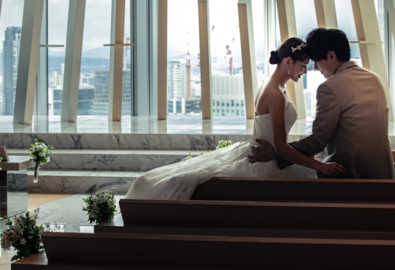 ワタベウェディング大阪フォトスタジオ_チャペルで撮影できる