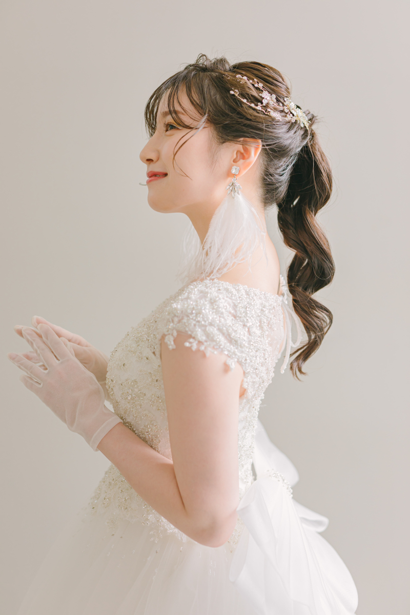 ワタベウェディング大阪フォトスタジオ_ウエディングドレスが豊富