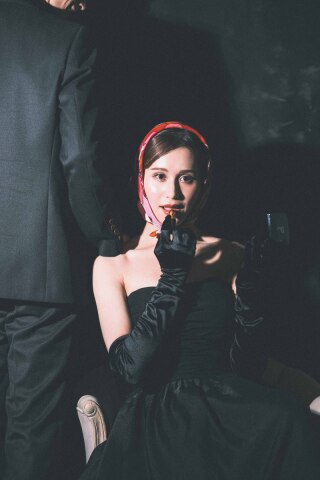 ワタベウェディング大阪フォトスタジオ_スタジオ撮影　カラードレス