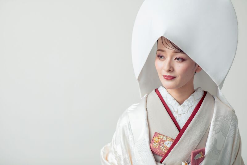 洋髪でも綿帽子のアレンジが可能♪