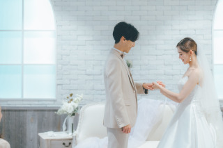 【リトル婚】大阪チャペルスタジオ　前撮りと挙式がセットの「リトル婚」和洋装プランは￥110,000～