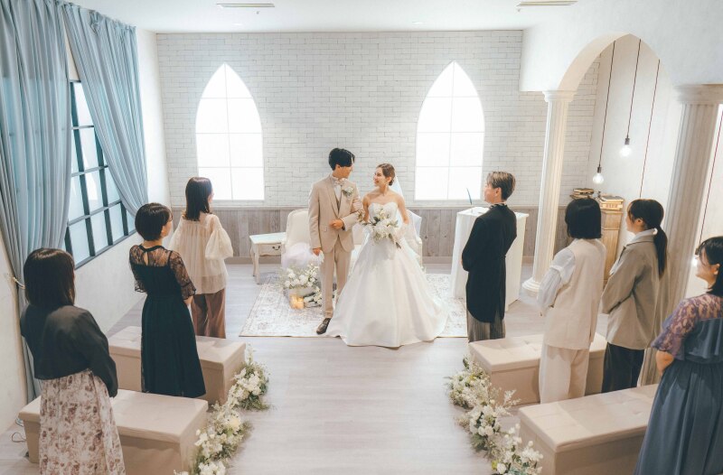 【リトル婚】大阪チャペルスタジオ　前撮りと挙式がセットの「リトル婚」和洋装プランは￥110,000～