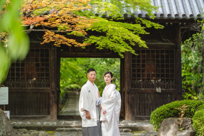 参道の入り口で