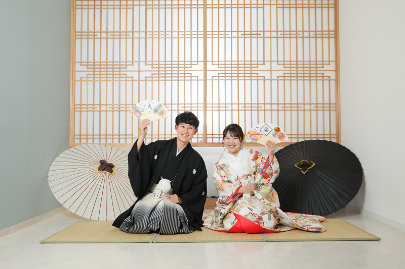 格子のまえ
