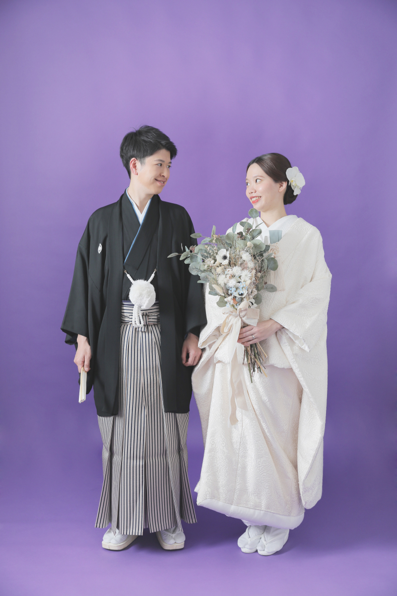 カラー背景でも