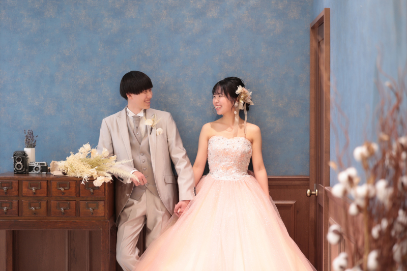 最後はカラードレス