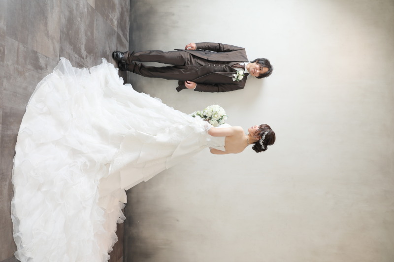 ウェディングドレスから撮影スタート