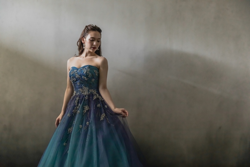 リーズナブルに叶う【ドレス2着】スタジオ撮影★ヘアメイク・撮影・撮影写真付★