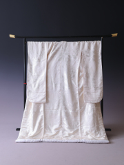 968 生成地　花集吹雪に鶴