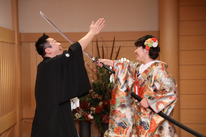 刀を使って戦闘シーン♪