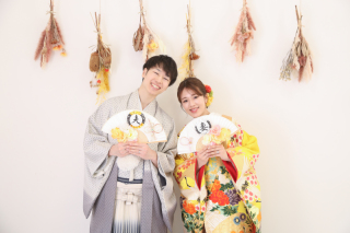 和装スタジオ、白無垢で綿帽子をご利用いただきました