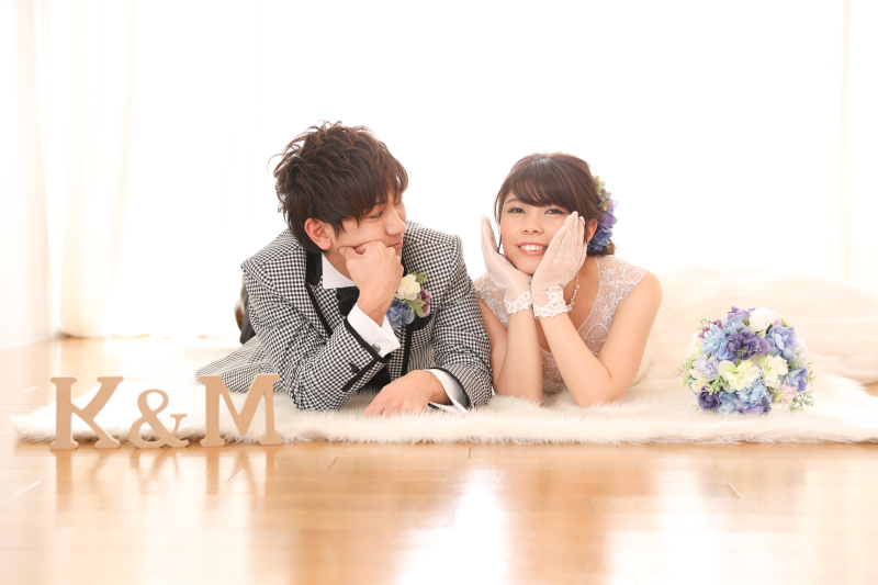 何か青いものを身に付けると・・・