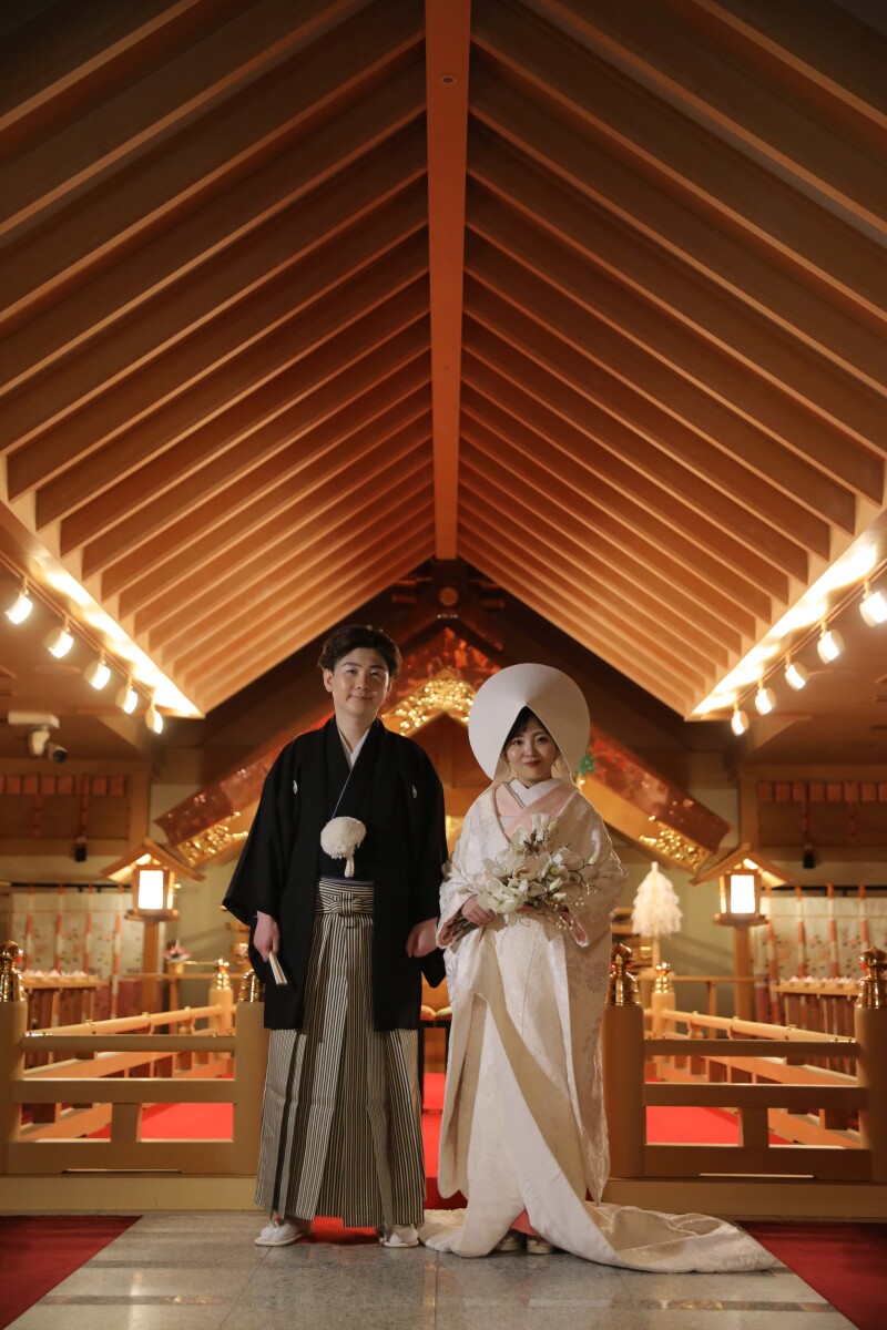 神殿でフォーマルに