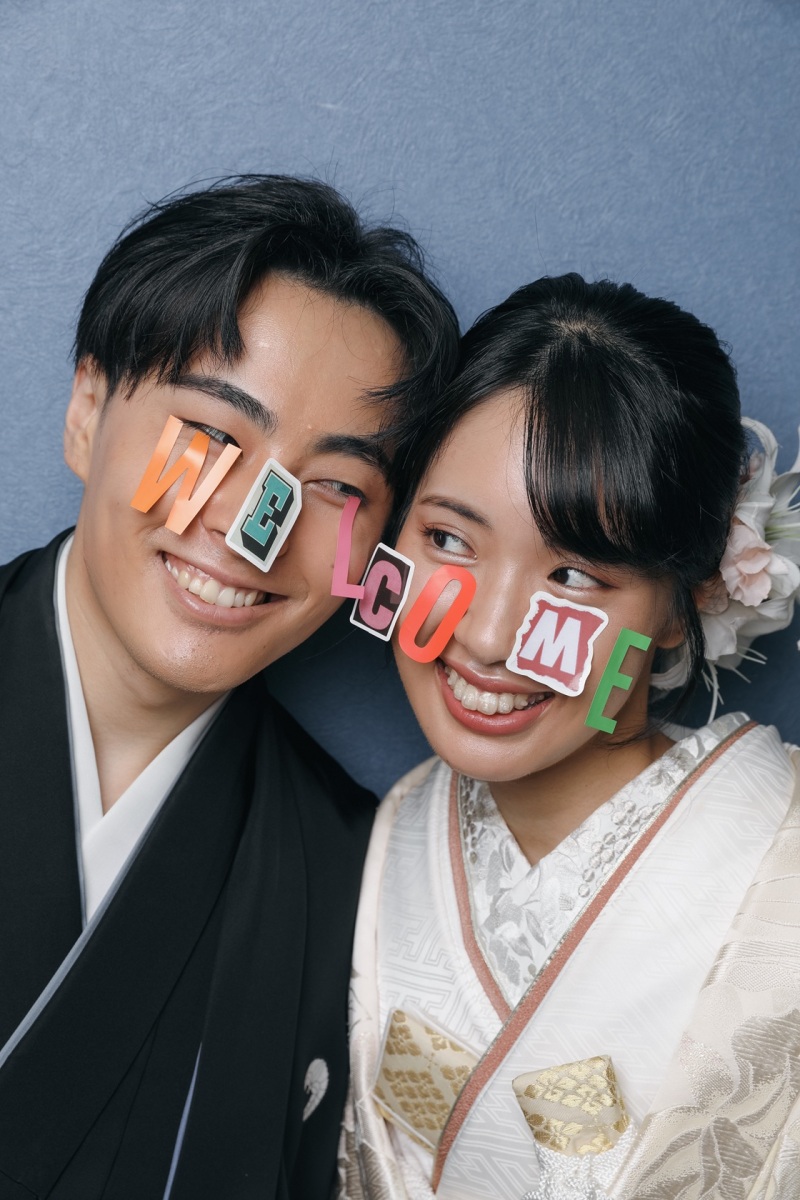お顔にシール