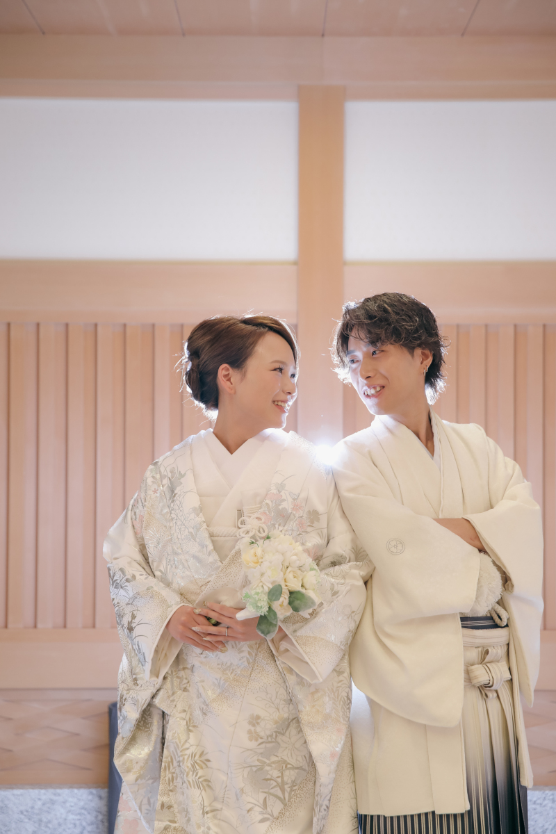 まずは神殿から！