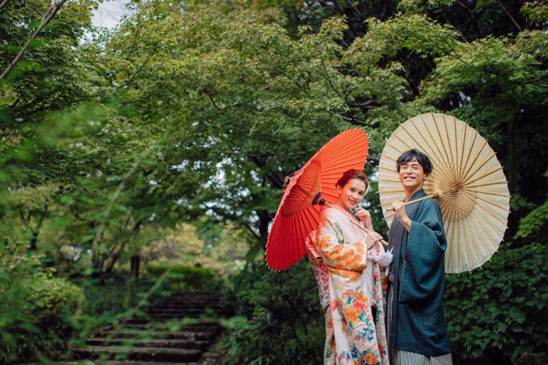 ワタベウェディング名古屋フォトスタジオ_庭園で撮影できる
