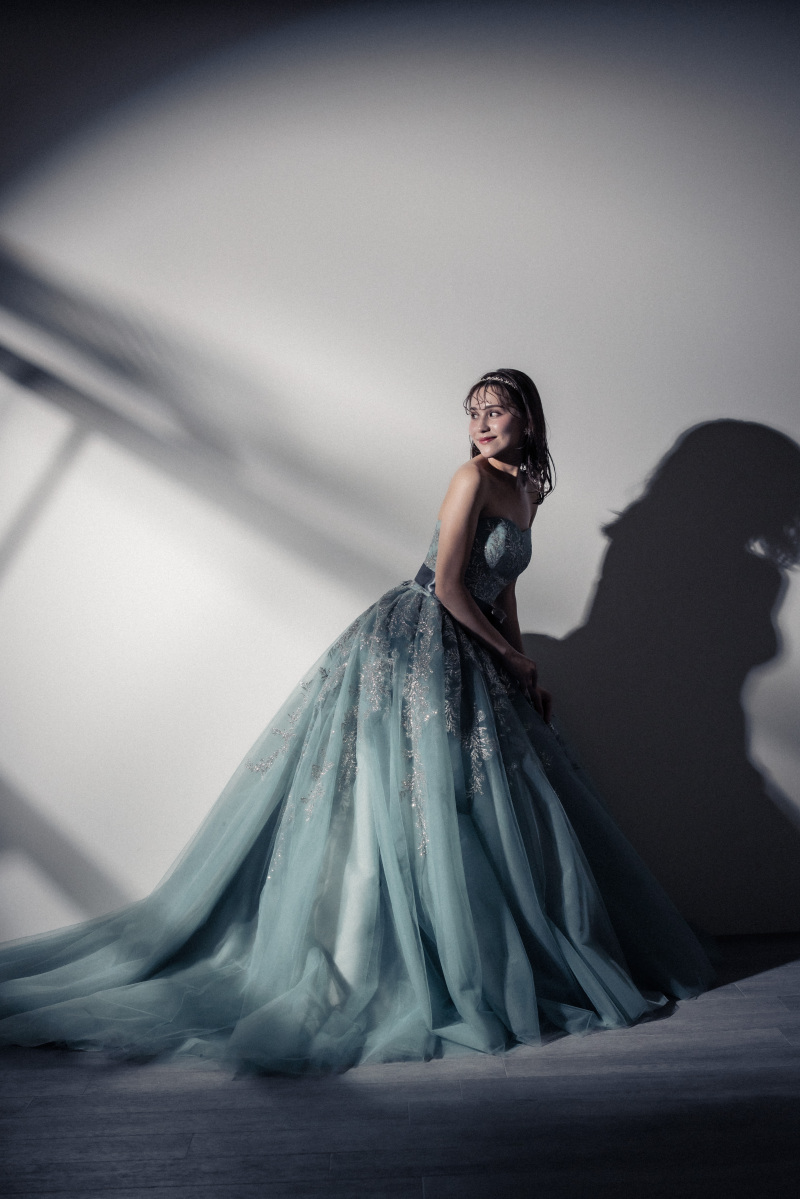 ワタベウェディング名古屋フォトスタジオ_カラードレスが豊富