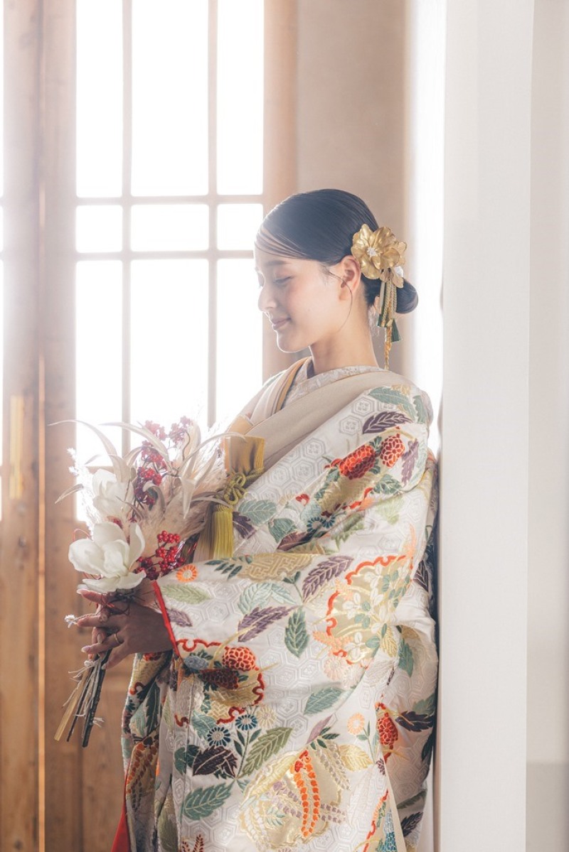 ワタベウェディング名古屋フォトスタジオ_色打掛・着物が豊富