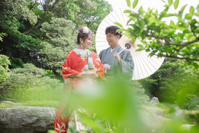 ワタベウェディング名古屋フォトスタジオ_庭園で撮影できる