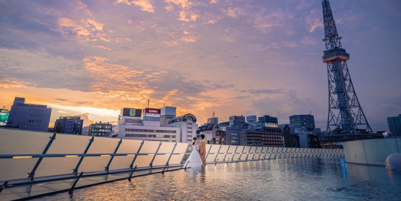 【ナイトロケーションフォトプラン】ライトアップされた「水の宇宙船」が魅力のオアシス21で撮影！