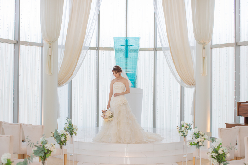 360°ガラス張りのチャペル