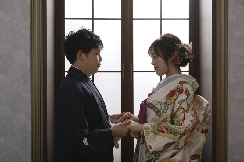 スタジオ大きな出窓にて