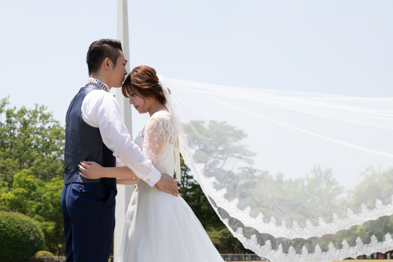 風に靡くベール