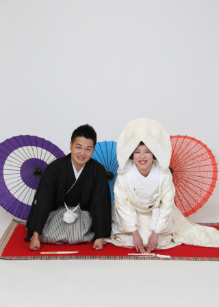 スタジオで和装・洋装