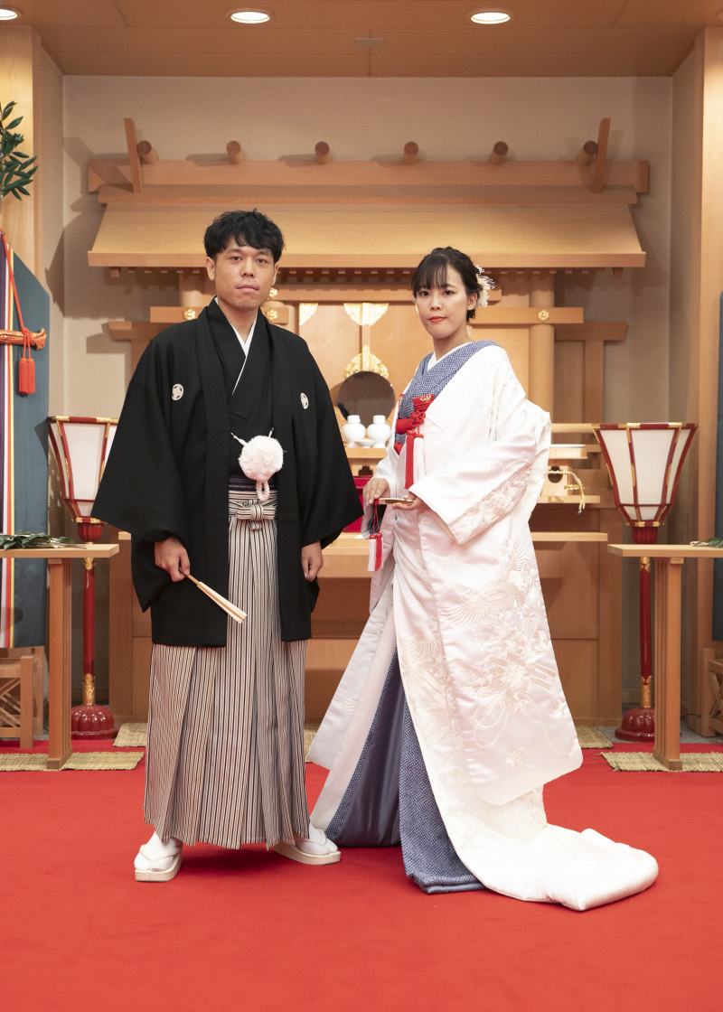 色掛下であでやかに