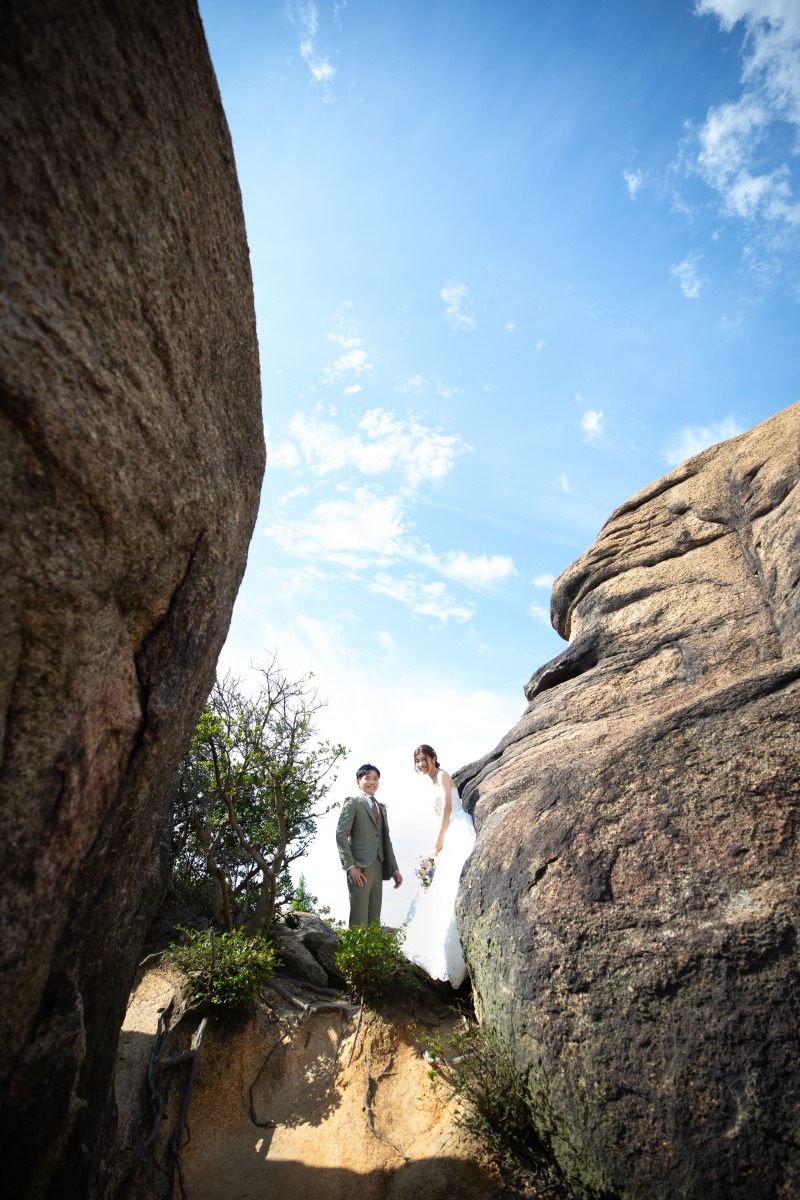 そびえ立つ岩々
