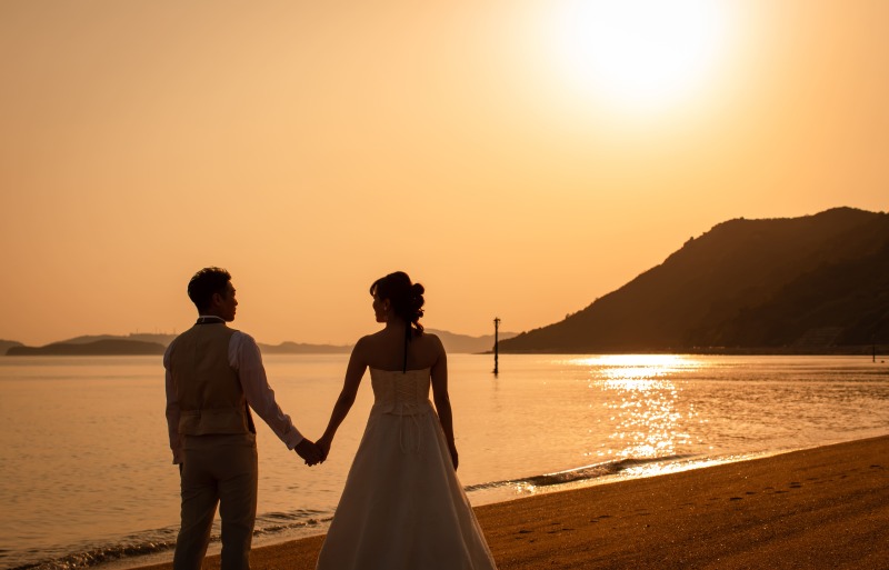 夕日をバックに