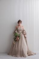 イサムモリタ　ベージュ