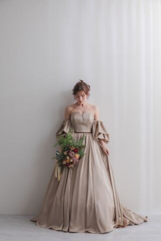 イサムモリタ　ベージュ