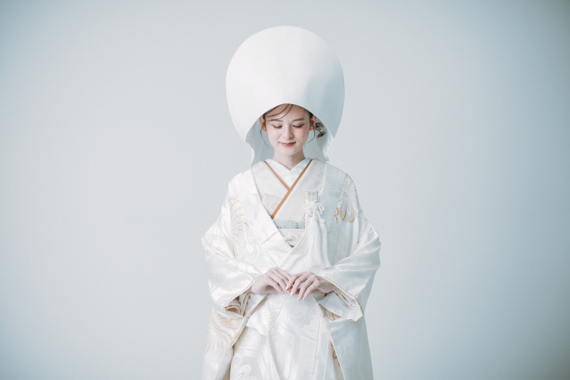 白無垢だから着用できる洋髪綿帽子