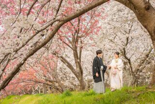 衣裳・衣裳ごとの新婦ヘアメイク・撮影150カットデータ付！松山近郊ロケ追加料金無・送迎付