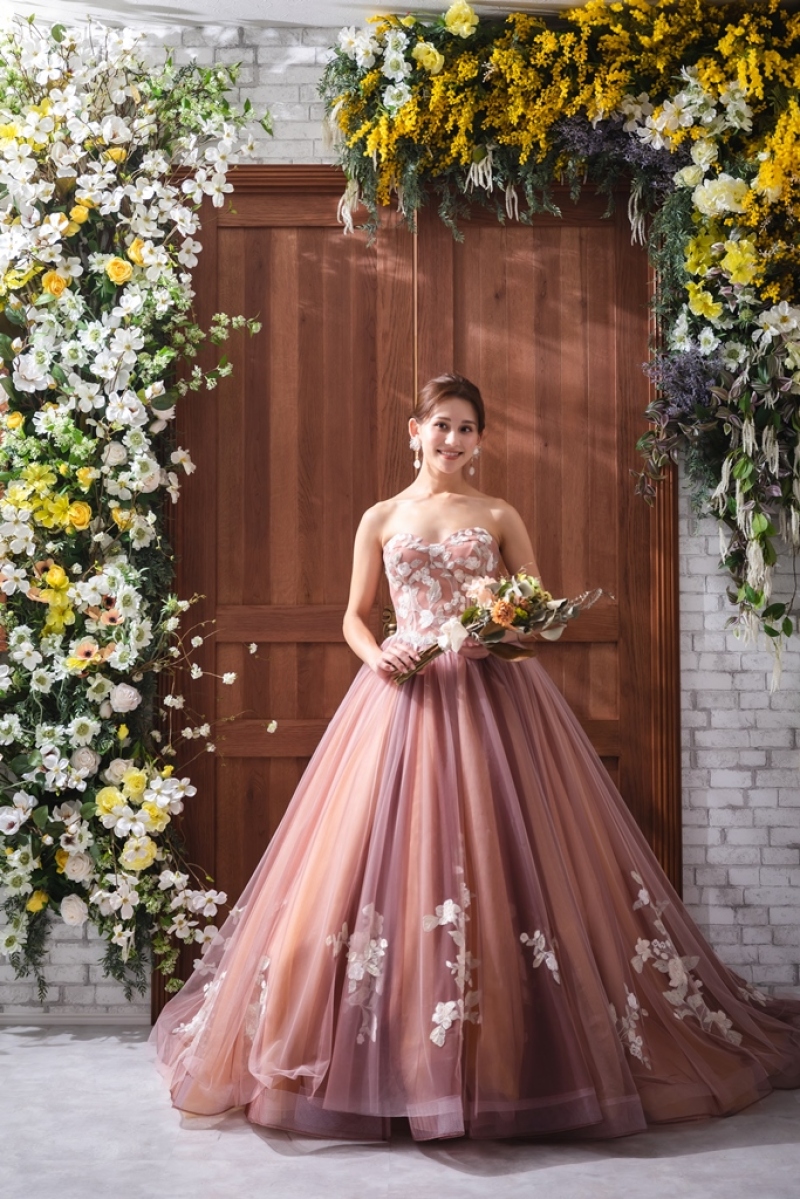 【特別プラン★レタッチ加工付き】ソロフォトプラン(洋装)