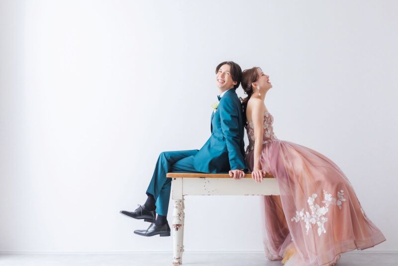 先着5組【 2月撮影限定 】和洋装2着スタジオプラン　今なら美肌・痩身・ホワイトニング加工もついてくる＆自撮りOK