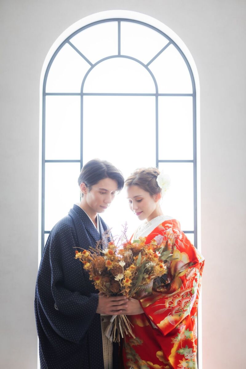 先着5組【 2月撮影限定 】和洋装2着スタジオプラン　今なら美肌・痩身・ホワイトニング加工もついてくる＆自撮りOK